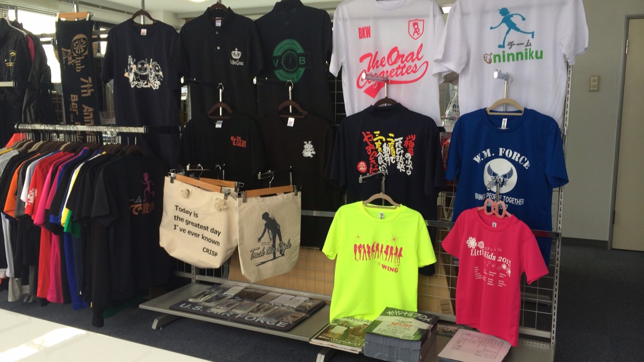 オリジナルTシャツ展示